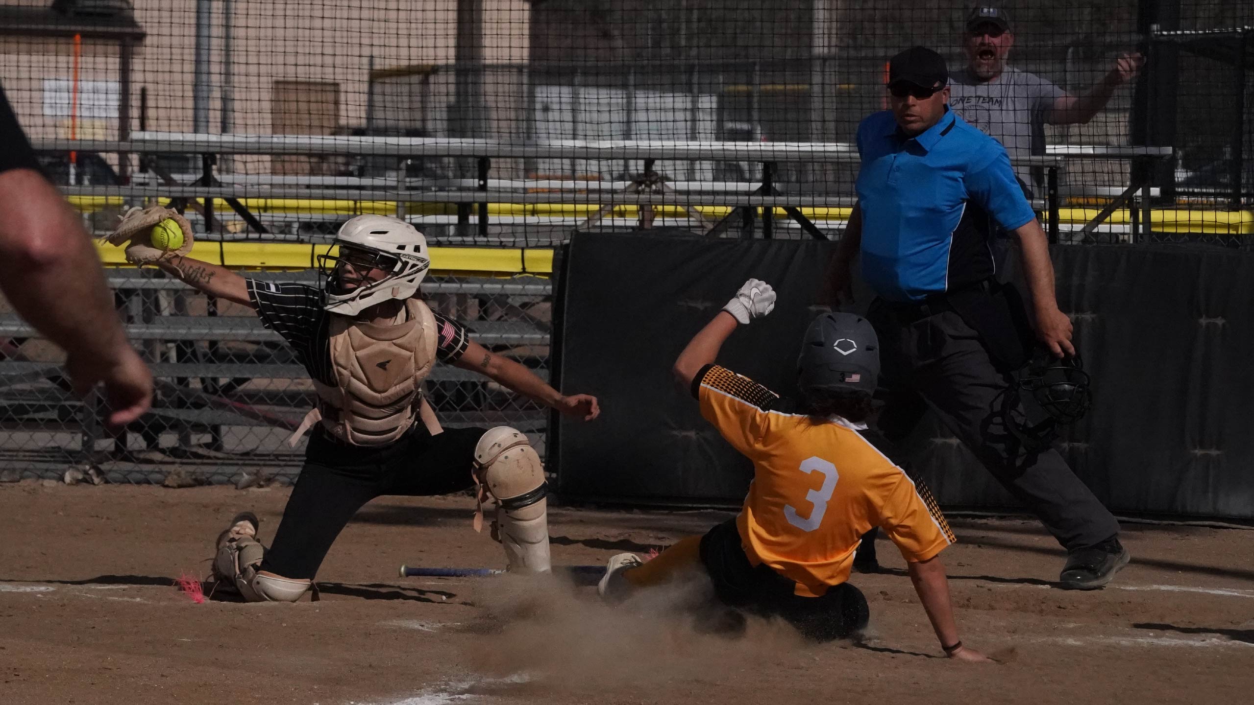 Knights fall in doubleheader to Plainswomen