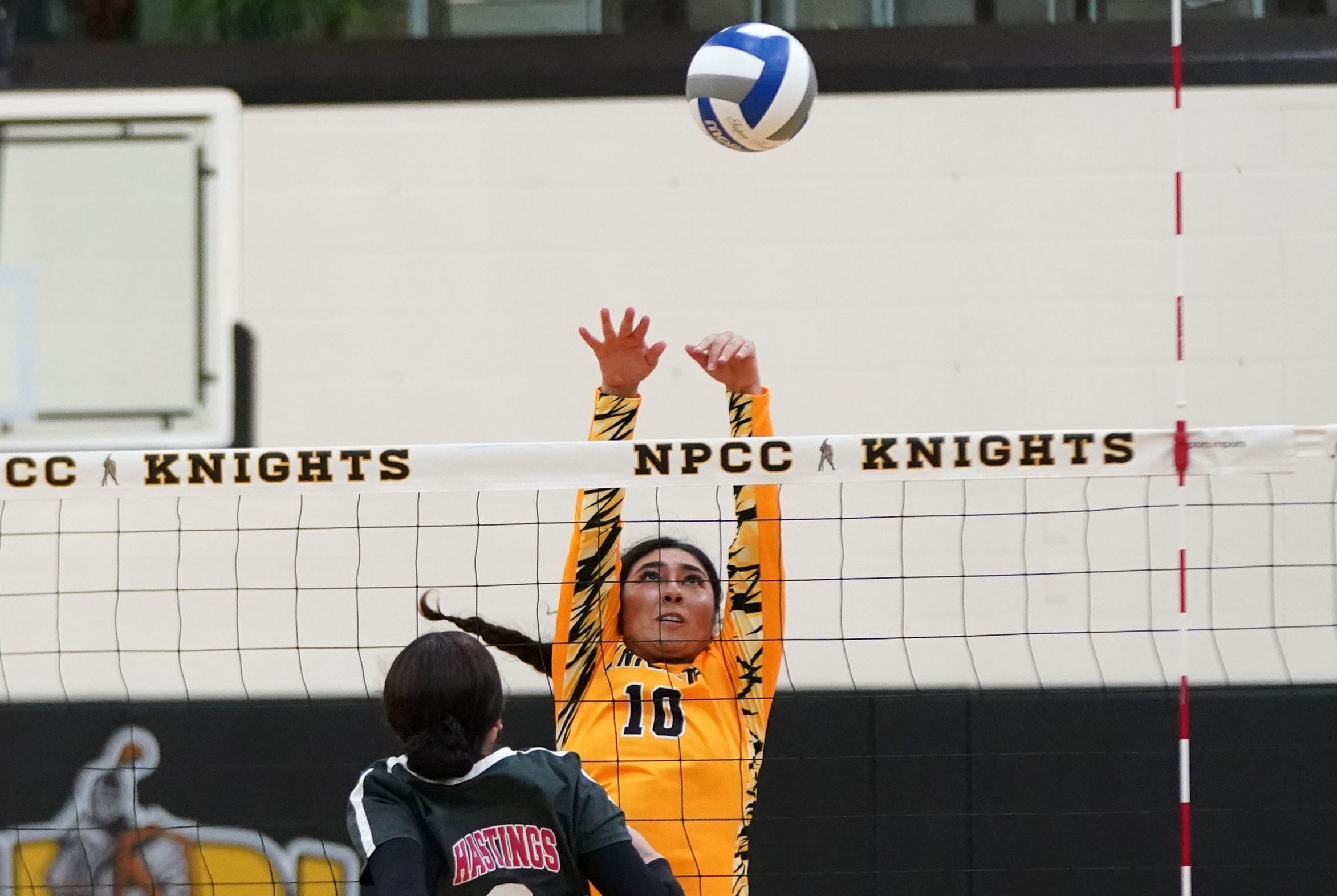 Knights continue success with sweep over Broncos